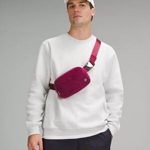 Everywhere Belt Bag Corduroy - Deep Luxe Silver